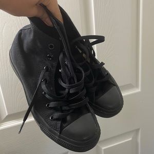 Like new- Black converse . I’m selling them because they a too small for me.